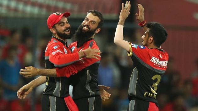 Royal Challengers Bangalore bowlers kept taking wickets regularly. (BCCI) 