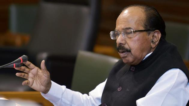 Senior Congress leader Veerappa Moily said the BJP’s negative campaign helped it gain the lead in the Karnataka election results. (PTI File Photo) Senior Congress leader Veerappa Moily said the BJP’s negative campaign helped it gain the lead in the Karnataka election results. (PTI File Photo)