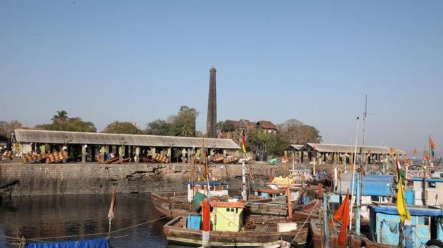 The new jetty is expected to ease the burden on Mumbai’s Sassoon Docks (in pic).(HT File Photo)