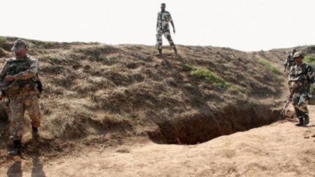 BSF jawans at Allah-Mai-Di-Kothi BoP of RS Pura sector where a 30-metre-long tunnel from Pakistan to the Indian side was detected by the force in Jamm.(PTI File Photo)