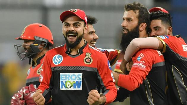Royal Challengers Bangalore face table-toppers Sunrisers Hyderabad in an Indian Premier League (IPL) 2018 match at the M Chinnaswamy Stadium on Thursday.(AFP)