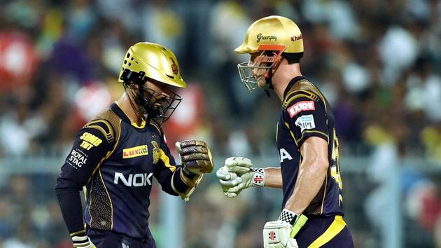 Lynn and Dinesh Karthik’s 48-run stand got Kolkata Knight Riders closer to the target. (PTI) Lynn and Dinesh Karthik’s 48-run stand got Kolkata Knight Riders closer to the target. (PTI)