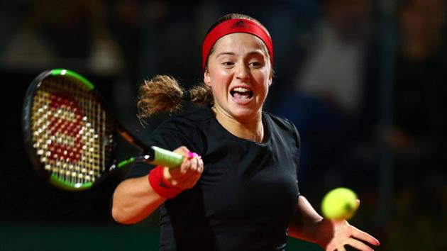 Jelena Ostapenko defeated China’s Zhang Shuai 6-2,7-5 on a rain-interrupted day in Rome.(REUTERS)