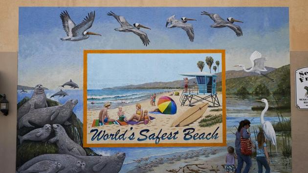Some residents worry property values will fall if the town keeps reeking of pot. Toni Stuart, an 80-year-old retired Episcopal priest, said “I would not like Carpinteria to be the ‘cannabis capital’ of Southern California. It’s a very quiet, unpretentious beach town. If people want to grow cannabis instead of flowers or avocados or macadamia nuts — I suppose that’s their right. But they’ve got to think about their neighbours.” (Jae C. Hong / AP) Some residents worry property values will fall if the town keeps reeking of pot. Toni Stuart, an 80-year-old retired Episcopal priest, said “I would not like Carpinteria to be the ‘cannabis capital’ of Southern California. It’s a very quiet, unpretentious beach town. If people want to grow cannabis instead of flowers or avocados or macadamia nuts — I suppose that’s their right. But they’ve got to think about their neighbours.” (Jae C. Hong / AP)