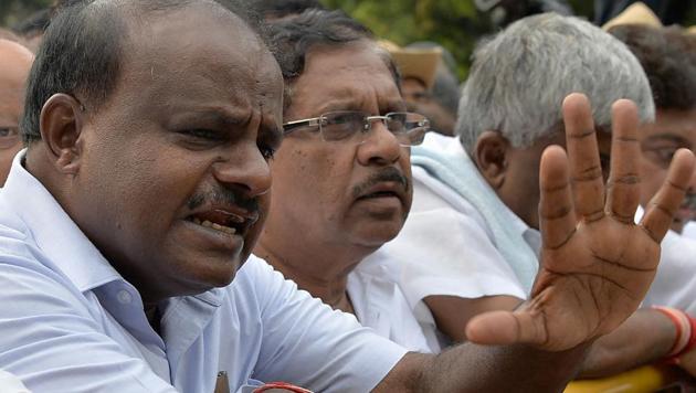 Newly elected Janatha Dal (Secular) legislative party leader, HD Kumaraswamy in Bengaluru on May 16, 2018.(AFP) Newly elected Janatha Dal (Secular) legislative party leader, HD Kumaraswamy in Bengaluru on May 16, 2018.(AFP)