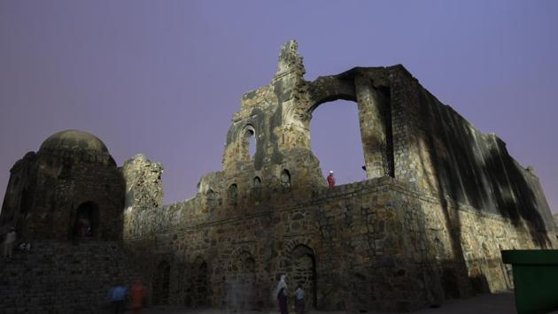 A Muslim man offers post-sunset Maghrib prayers after breaking his fast at Feroz Shah Kotla Mosque in New Delhi. (Burhaan Kinu / HT Photo ) 