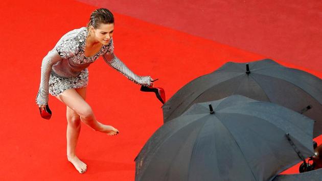 Kristen Stewart, member of the 71st Cannes Film Festival Jury arrives for the screening of the film ‘BlacKkKlansman’ at the 71st Cannes Film Festival in Cannes, France. (Eric Gaillard / REUTERS) Kristen Stewart, member of the 71st Cannes Film Festival Jury arrives for the screening of the film ‘BlacKkKlansman’ at the 71st Cannes Film Festival in Cannes, France. (Eric Gaillard / REUTERS)