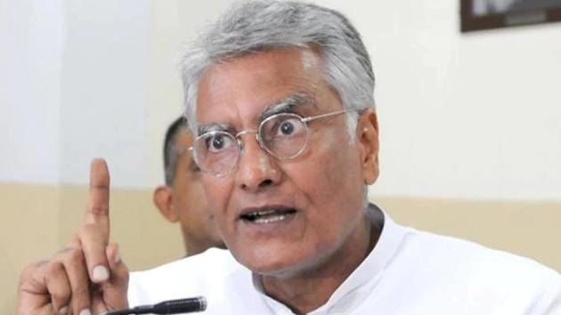 It was after Jakhar’s complaint again that the new PWD minister, Vijay Inder Singla (who got the post after a cabinet reshuffle) went to inspect the road on May 14, ordered sampling, and sent the sealed samples to a department lab where they failed. (HT File) It was after Jakhar’s complaint again that the new PWD minister, Vijay Inder Singla (who got the post after a cabinet reshuffle) went to inspect the road on May 14, ordered sampling, and sent the sealed samples to a department lab where they failed. (HT File)