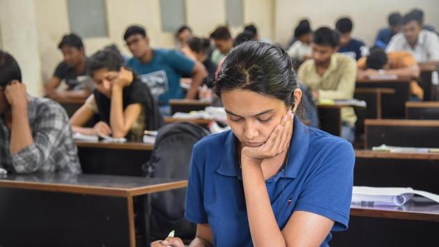 (For representational purpose only) Students attempted the Jee-Adv exams on May 20 (HT Photo) (For representational purpose only) Students attempted the Jee-Adv exams on May 20 (HT Photo)