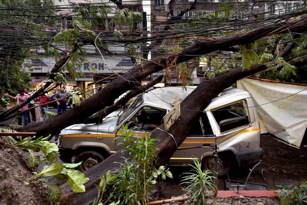 Met officials said the thunderstorm and heavy rain was caused by the formation of pre-monsoon thunder cells, which burst over parts of Jharkhand. (PTI/Photo for representation) Met officials said the thunderstorm and heavy rain was caused by the formation of pre-monsoon thunder cells, which burst over parts of Jharkhand. (PTI/Photo for representation)