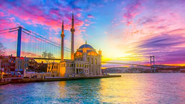 Ortakoy Mosque and Bosphorus Bridge in Istanbul, Turkey. (Shutterstock) Ortakoy Mosque and Bosphorus Bridge in Istanbul, Turkey. (Shutterstock)