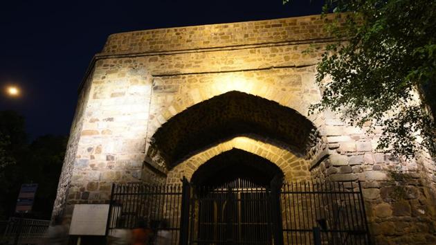 A view of the Khooni Darwaza’s facade. Even the Delhi government’s tourism department is promoting haunted tours. Whether the stories attached to the monuments are fact or fiction is up for question, but the “haunted” tag certainly draws curious visitors. (Burhaan Kinu / HT Photo) A view of the Khooni Darwaza’s facade. Even the Delhi government’s tourism department is promoting haunted tours. Whether the stories attached to the monuments are fact or fiction is up for question, but the “haunted” tag certainly draws curious visitors. (Burhaan Kinu / HT Photo)