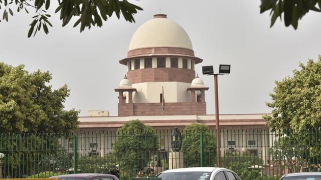 The Supreme Court directed social media giants to file an affidavit before June 15 spelling out measures taken by them to curb sex abuse videos.(HT/File Photo) The Supreme Court directed social media giants to file an affidavit before June 15 spelling out measures taken by them to curb sex abuse videos.(HT/File Photo)