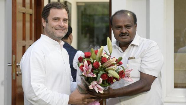 Congress president Rahul Gandhi meets JD(S) leader HD Kumaraswamy at Tughlak Lane in New Delhi. (HT Photo) Congress president Rahul Gandhi meets JD(S) leader HD Kumaraswamy at Tughlak Lane in New Delhi. (HT Photo)