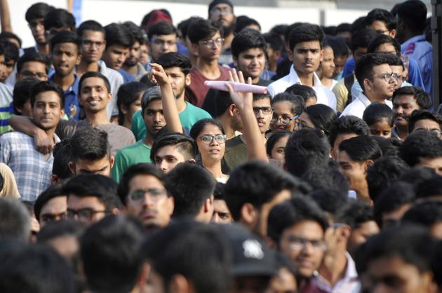 IBPS Clerk 2018: The registration of application for Institute of Banking Personnel Selection (IBPS) Clerk (CWE CLERKS-VIII) examination 2018 is closing on Wednesday, October 10. (HT file) IBPS Clerk 2018: The registration of application for Institute of Banking Personnel Selection (IBPS) Clerk (CWE CLERKS-VIII) examination 2018 is closing on Wednesday, October 10. (HT file)