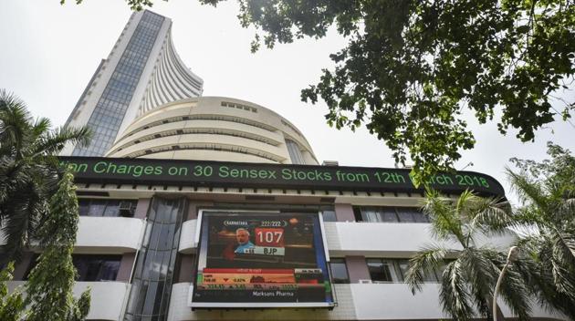 On Monday, the BSE Sensex closed lower for a fifth straight session, sinking 232 points to end at 34,616.13.(Kunal Patil/HT Photo)
