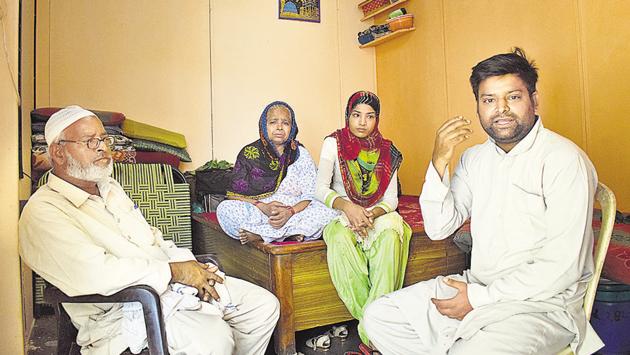 Wasim Malik, who spent 16 months in jail, narrates his woes at his one-room apartment in Sec 52 in Chandigarh.(Sikander Singh /HT)