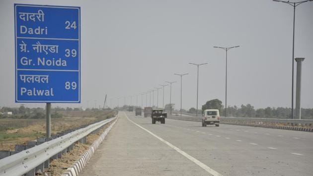 Before the inauguration of the KGP Expressway (pictured), PM Modi would inaugurate a digital art gallery of the National Highway Authority of India at the toll plaza in Jakhauli village in Sonipat. (HT/File Photo) Before the inauguration of the KGP Expressway (pictured), PM Modi would inaugurate a digital art gallery of the National Highway Authority of India at the toll plaza in Jakhauli village in Sonipat. (HT/File Photo)