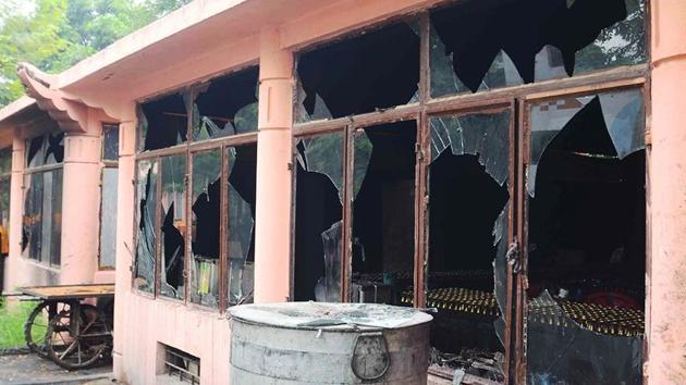 Broken windows at the Bodh Gaya Buddhist temple complex after low intensity-blasts took place on July 7, 2013.(AFP File Photo) Broken windows at the Bodh Gaya Buddhist temple complex after low intensity-blasts took place on July 7, 2013.(AFP File Photo)