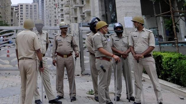 The police said Rajiv Kumar, a resident of Ghaziabad, did not reach his home till late in the night on Thursday.(Sunil Ghosh/HT Photo)