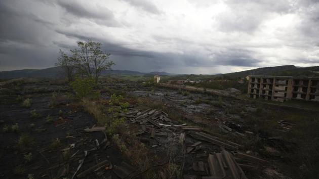 Buildings destroyed during the war in Shusha town. Harutyunyan and others hope that will change now that Nikol Pashinian, who rose to power on a wave of mass protests against corruption, is Armenia’s Prime Minister. Noubar Afeyan, an American entrepreneur and prominent diaspora figure, said he hoped the government change would encourage Armenians abroad to “finally engage in the sustained development of Armenia” and Nagorno-Karabakh. (Thanassis Stavrakis / AP) Buildings destroyed during the war in Shusha town. Harutyunyan and others hope that will change now that Nikol Pashinian, who rose to power on a wave of mass protests against corruption, is Armenia’s Prime Minister. Noubar Afeyan, an American entrepreneur and prominent diaspora figure, said he hoped the government change would encourage Armenians abroad to “finally engage in the sustained development of Armenia” and Nagorno-Karabakh. (Thanassis Stavrakis / AP)