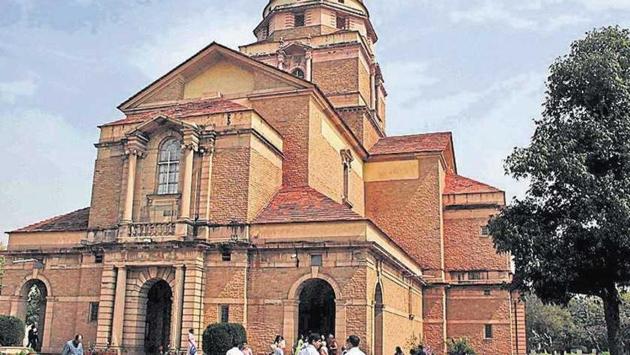 The former Viceroy Church, housed in President’s Estate in Lutyens’ Delhi, is built of red sandstone and Burmese teak (HT Photo) The former Viceroy Church, housed in President’s Estate in Lutyens’ Delhi, is built of red sandstone and Burmese teak (HT Photo)