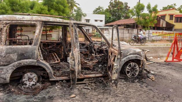 Charred vehicles following violent protest against the closure of Vedanta's Sterlite Copper unit, in Tuticorin, on Thursday.(PTI Photo) Charred vehicles following violent protest against the closure of Vedanta's Sterlite Copper unit, in Tuticorin, on Thursday.(PTI Photo)