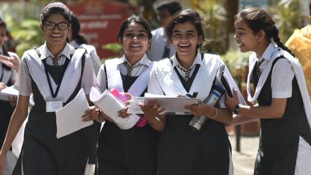 Out of 68,590 students from Kendriya Vidyalayas who appeared in the Class 12 CBSE exams, 67,064 passed.(HT File Photo)