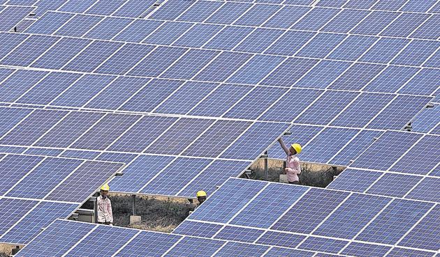 In Diu, large swathes of government land have been used to build solar parks. India is building 38 parks across 23 states to meet an ambitious target of generating 100 gigawatts of solar power by 2022.(Satyabrata Tripathy/HT Photo)