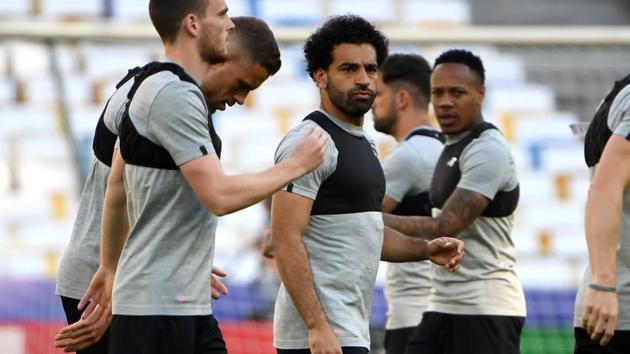 Liverpool FC forward Mohamed Salah (C) takes part in a team training session at the Olympic Stadium in Kiev. (AFP) 