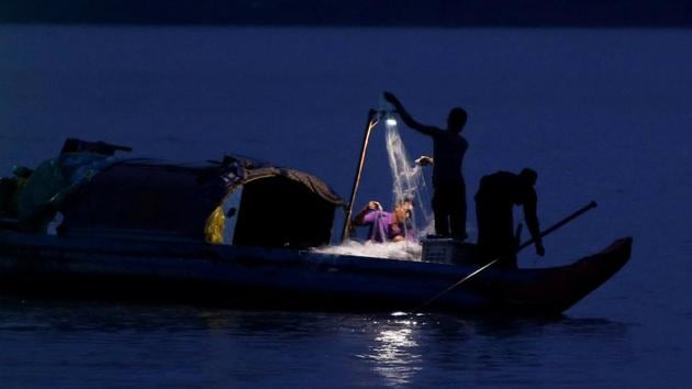 Nadakuduru Saida Raju, his wife Madhavi and their four-year-old daughter Kavya were sleeping in their boat early on Saturday when it collided with another boat. (Reuters File/Representative image) Nadakuduru Saida Raju, his wife Madhavi and their four-year-old daughter Kavya were sleeping in their boat early on Saturday when it collided with another boat. (Reuters File/Representative image)