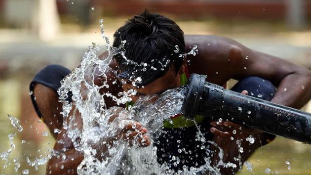 Allahabad and Taj city Agra were hottest in the state with day temperature recorded at 45.4 degrees Celsius (four notches above normal) at both the places. (Subhankar Chakraborty/HT Photo) Allahabad and Taj city Agra were hottest in the state with day temperature recorded at 45.4 degrees Celsius (four notches above normal) at both the places. (Subhankar Chakraborty/HT Photo)
