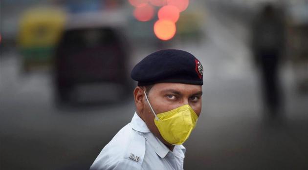 The World Health Organization, earlier this month, declared Delhi as the most polluted mega city in the world and Mumbai as the fourth-most polluted.(PTI File Photo)