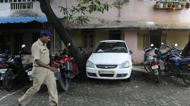 Auto thieves typically target white and silver cars that are more popular. (HT Photo) Auto thieves typically target white and silver cars that are more popular. (HT Photo)