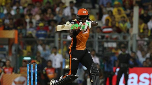 Carlos Brathwaite struck a couple of big sixes in the death overs as Chennai Super Kings struggled to contain the flow of runs.  (BCCI) 