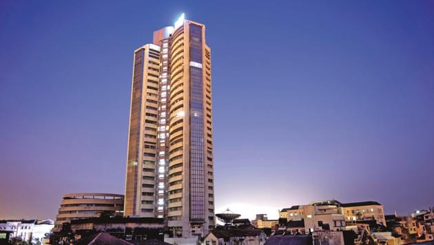 Bombay Stock Exchange building in Mumbai. While Indian stocks are more closely correlated with their global peers than are the nation’s bonds or the rupee, the link has declined from a high reached in 2010.(Abhijit Bhatlekar/ Mint)