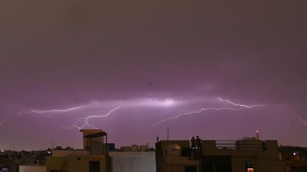 In Jharkhand, lightning has killed at least 11 people while thunderstorms left over a dozen others injured in the past 24 hours, taking the weather-related toll to 18 this month in the state. The Ranchi centre of the India Meteorological Department (IMD) centre has warned that sudden development of thunderstorms would continue till the monsoon hits Jharkhand around June 12. (Sanchit Khanna / HT File ) In Jharkhand, lightning has killed at least 11 people while thunderstorms left over a dozen others injured in the past 24 hours, taking the weather-related toll to 18 this month in the state. The Ranchi centre of the India Meteorological Department (IMD) centre has warned that sudden development of thunderstorms would continue till the monsoon hits Jharkhand around June 12. (Sanchit Khanna / HT File )