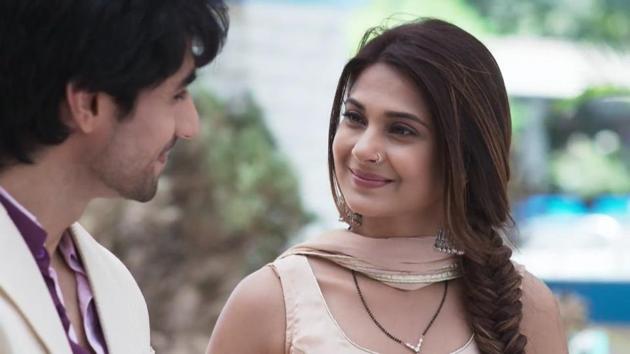 Gear up to watch the BIGGEST TWIST in Aditya and Zoya's life in Colors'  Bepannah!