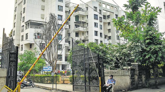 Ajanta Avenue society in Kothrud received a notice from PMC for failing to treat its wet waste.(Sanket Wankhade/HT PHOTO)