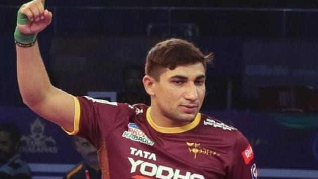Nitin Tomar was bought for <span class='webrupee'>?</span>1.15 crore by Jaipur Pink Panthers in the Pro Kabaddi League auctions on Wednesday.(Twitter)