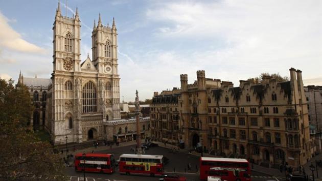 Westminster Abbey, one of London’s most famous tourist sites, is opening up an area previously closed to the public to show off 300 treasures chronicling its 1,000-year history. (Suzanne Plunkett / REUTERS File) Westminster Abbey, one of London’s most famous tourist sites, is opening up an area previously closed to the public to show off 300 treasures chronicling its 1,000-year history. (Suzanne Plunkett / REUTERS File)