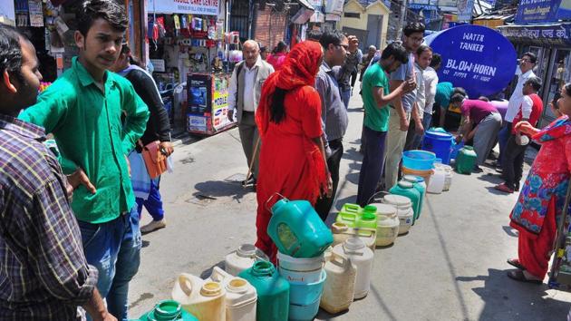 Residents and environmentalists have asked tourists to stay away from Shimla through social media, until the hill station tides over its debilitating water crisis. The Himachal high court has also tried to address the situation through a temporary ban on construction activities and washing of cars, besides a directive against preferential treatment to VIPs such as ministers, bureaucrats and judges. (PTI File) 