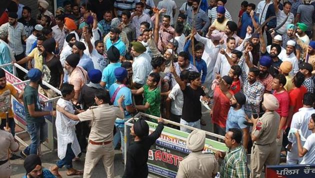 A clash had taken place between Dalits and members of Hindu right-wing organisations over the renaming of ‘Gol Chowk’ to Samvidhan Chowk on April 13. A Dalit youth, Yashwant Bobby, was injured in the clash. He succumbed to bullet injuries on April 29.(HT File)