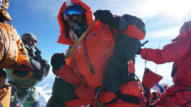 Hockey village Sansarpur finds its feet atop Mount Everest - Hindustan ...