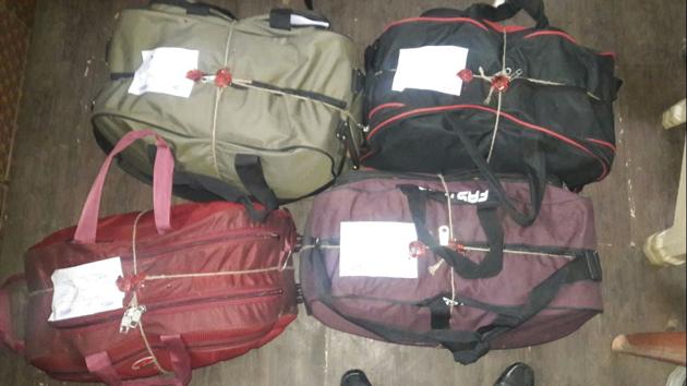 The contraband, worth <span class='webrupee'>?</span>7.4 lakh, was found hidden in four school bags(Praful Gangurde/Ht)