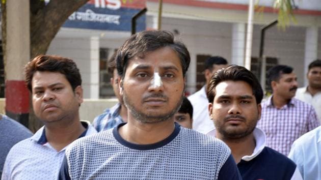 HCL engineer Kumar Singh after being rescued from kidnappers in Ghaziabad on Friday.(Sakib ALi/HT photro)