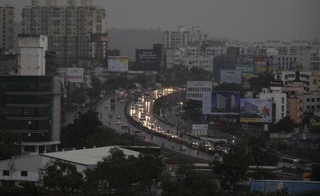 A view of the Mumbai-Pune highway near Chandni chowk on Saturday, after the rains. (rahul raut/ht photo ) A view of the Mumbai-Pune highway near Chandni chowk on Saturday, after the rains. (rahul raut/ht photo )