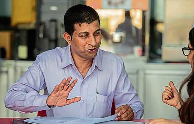 38-year-old Vinod Dsouza’s journey in bringing back the Kohinoor diamond began ten years ago.(HT Photo) 38-year-old Vinod Dsouza’s journey in bringing back the Kohinoor diamond began ten years ago.(HT Photo)