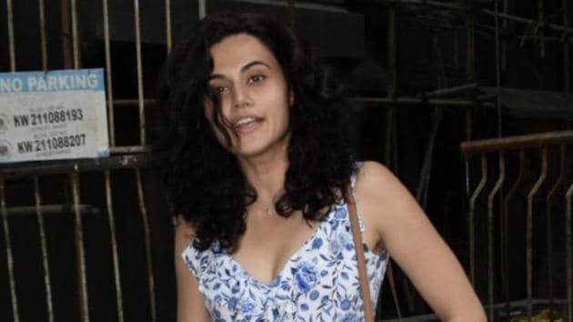 Taapsee Pannu seen at Juhu in Mumbai.(IANS)