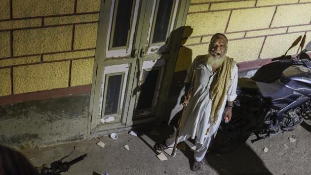 The task has its own complexities and comes with its own protocol. For instance, Peer ji waits beneath the house of heavy sleepers, till they respond to his call. He has to ensure not to intrude into another town crier’s area. And he never calls out the names of the deceased even if theirs was the name he would call out earlier. (Burhaan Kinu / HT Photo) The task has its own complexities and comes with its own protocol. For instance, Peer ji waits beneath the house of heavy sleepers, till they respond to his call. He has to ensure not to intrude into another town crier’s area. And he never calls out the names of the deceased even if theirs was the name he would call out earlier. (Burhaan Kinu / HT Photo)